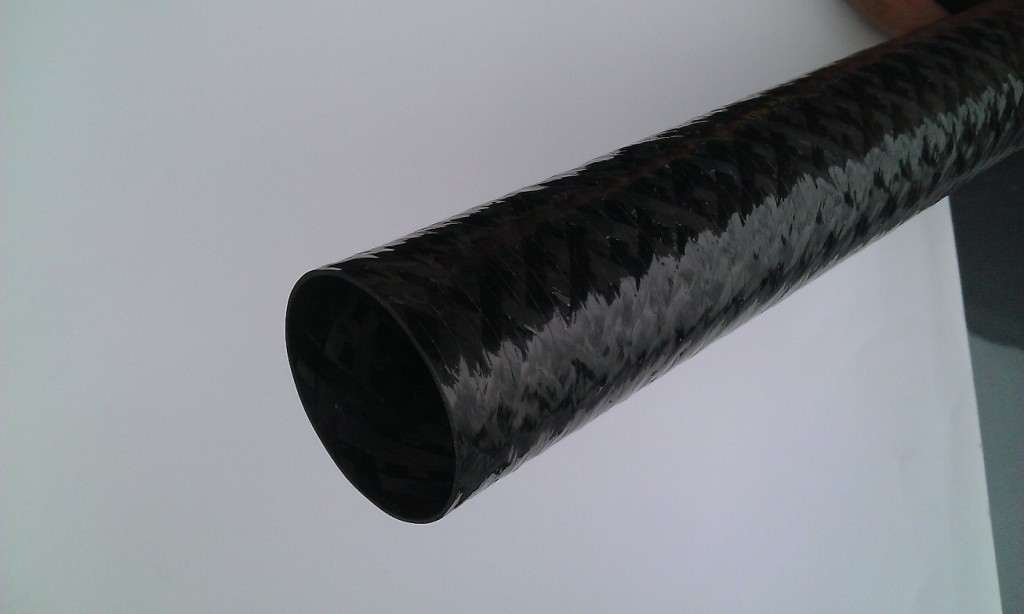 Carbon fiber tube